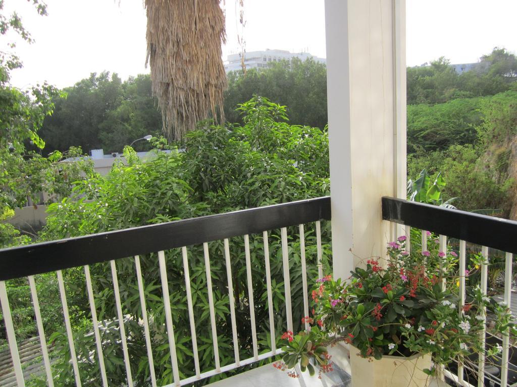 Qurum Beach Hotel Mascate Exterior foto