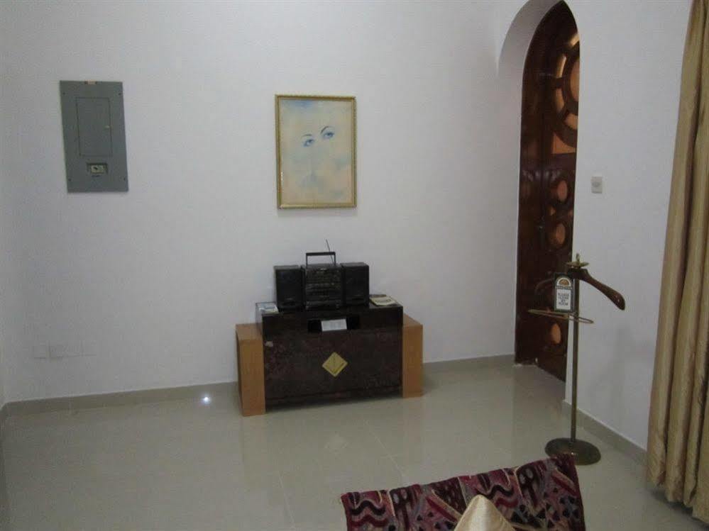 Qurum Beach Hotel Mascate Exterior foto